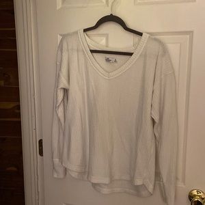 White hollister top/sweater